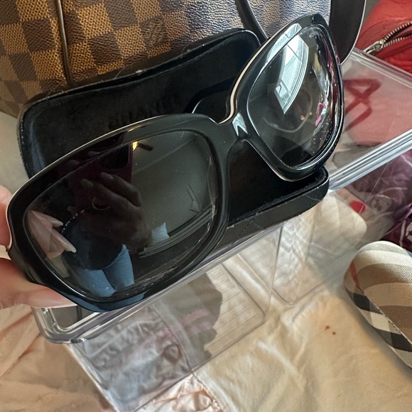 CHANEL Glossy and White Black Women's Sunglasses